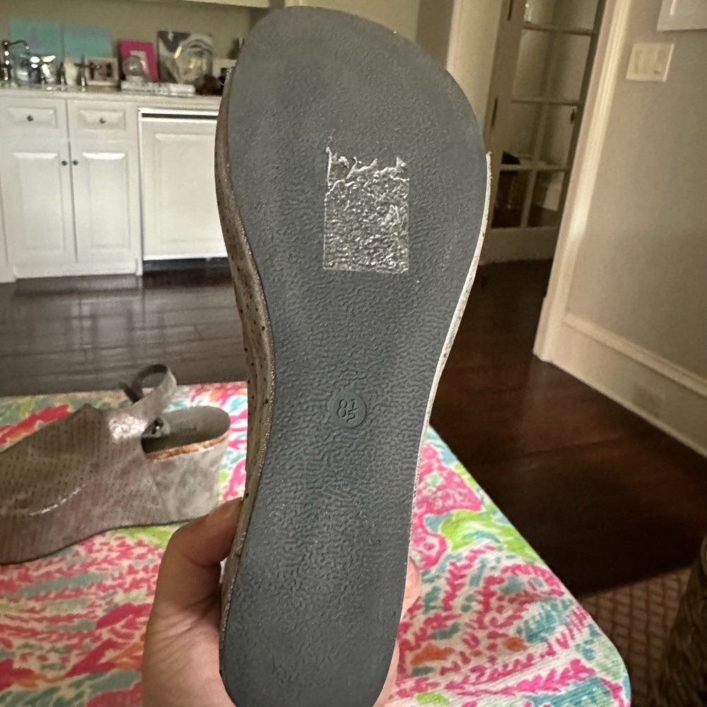 Pierre Dumas Metallic Silver Perforated Wedge Sandals - Picture 3 of 3